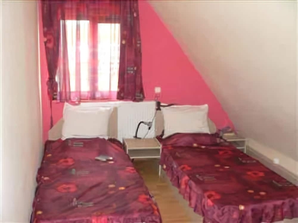 Imagen de la habitación del Hotel Garofita. Foto 12