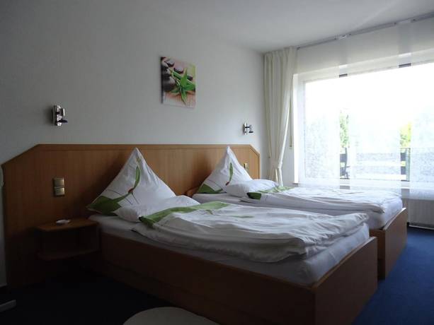 Imagen de la habitación del Hotel Garten Bonn. Foto 2