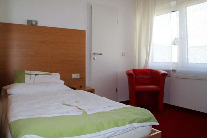 Imagen de la habitación del Hotel Garten Bonn. Foto 18