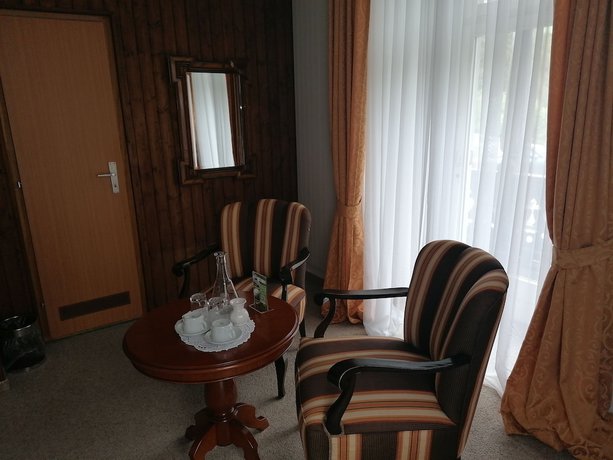 Imagen de la habitación del Hotel Garten and Golf Villa Maria. Foto 6