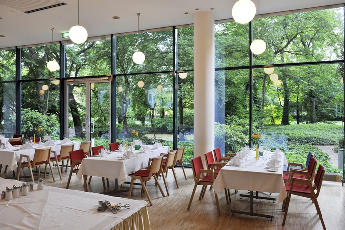 Imagen del bar/restaurante del Hotel Gartenhotel Altmannsdorf. Foto 2