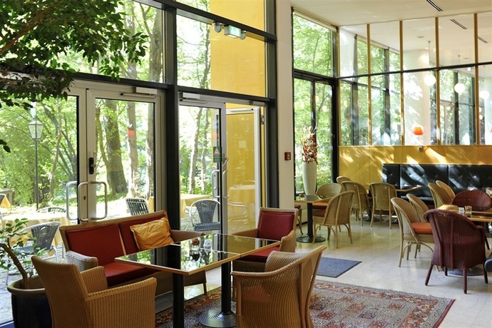 Imagen del bar/restaurante del Hotel Gartenhotel Altmannsdorf Hotel 1. Foto 1