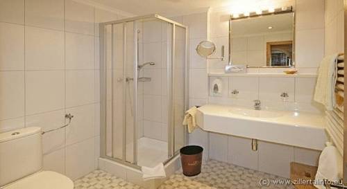 Imagen de la habitación del Hotel Gartenhotel Magdalena. Foto 14