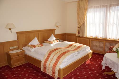 Imagen de la habitación del Hotel Gartenhotel Maria Theresia. Foto 5