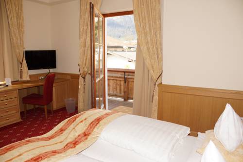 Imagen de la habitación del Hotel Gartenhotel Maria Theresia. Foto 12
