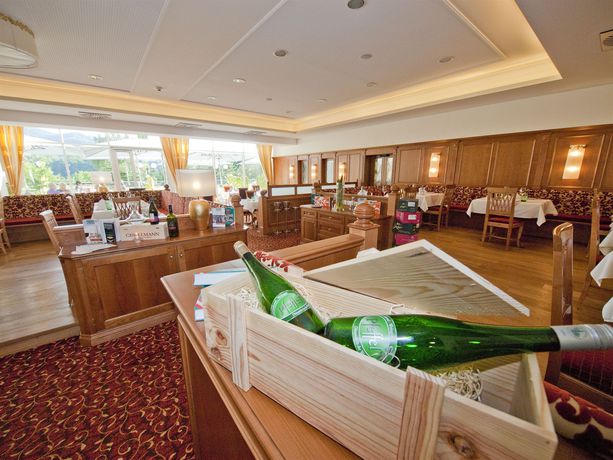 Imagen del bar/restaurante del Hotel Gartenhotel and Weingut Pfeffel D&uuml;rnstein. Foto 5