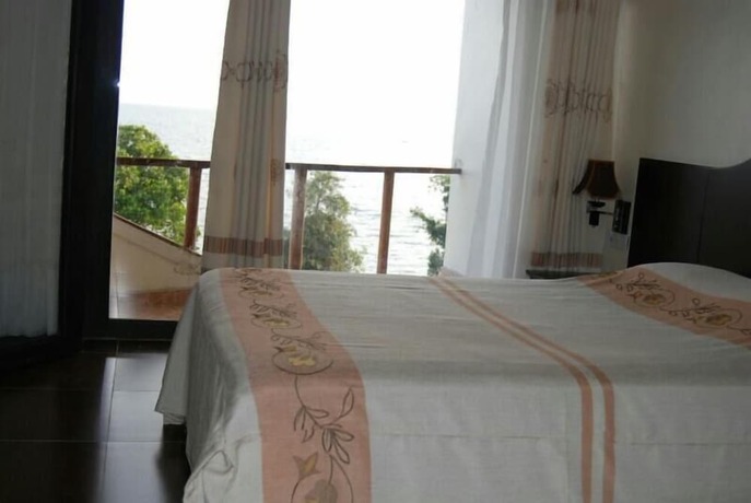 Imagen de la habitación del Hotel Garuga Resort Beach. Foto 19