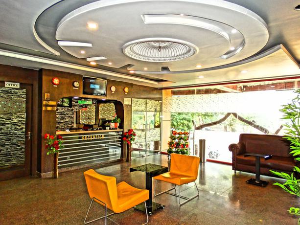 Imagen de los interiores del Hotel Garv Residencia Gaya. Foto 20