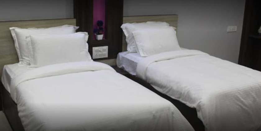 Imagen de la habitación del Hotel Garv Residencia Gaya. Foto 4