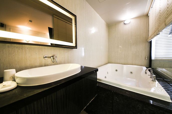 Imagen de la habitación del Hotel Gary Cooper. Foto 12