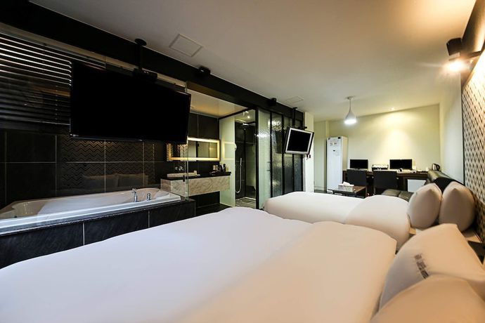 Imagen de la habitación del Hotel Gary Cooper. Foto 15