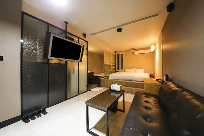 Imagen de la habitación del Hotel Gary Cooper. Foto 16