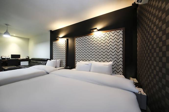 Imagen de la habitación del Hotel Gary Cooper. Foto 17