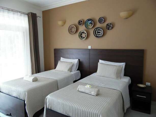 Imagen de la habitación del Hotel Gasaro. Foto 17