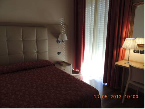 Imagen de la habitación del Hotel Gasparina. Foto 5
