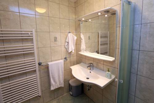 Imagen de la habitación del Hotel Gasperin. Foto 12