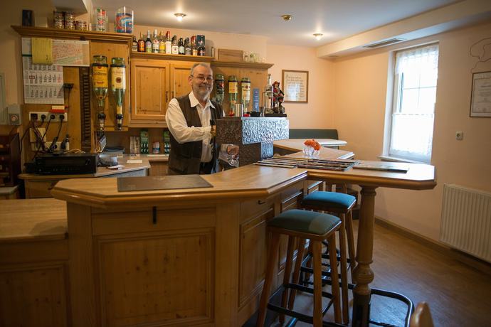 Imagen del bar/restaurante del Hotel Gast Pensions Haus Hodes. Foto 7