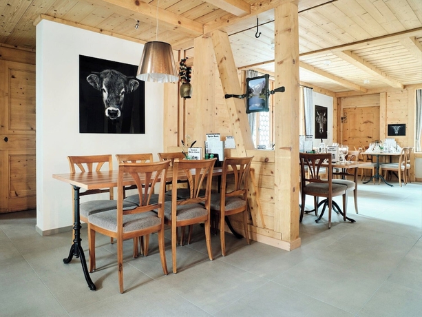 Imagen de los interiores del Hotel Gasthaus Hof. Foto 16