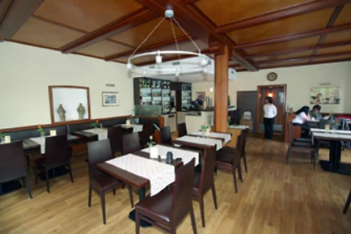 Imagen del bar/restaurante del Hotel Gasthaus Zum Engel. Foto 4