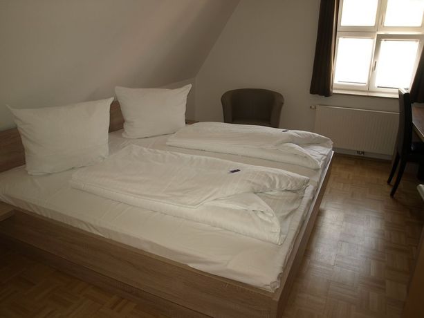 Imagen de la habitación del Hotel Gasthaus Zur Sonne, Dinkelsbuhl. Foto 8