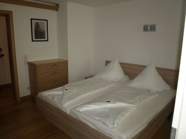 Imagen de la habitación del Hotel Gasthaus Zur Sonne, Dinkelsbuhl. Foto 12
