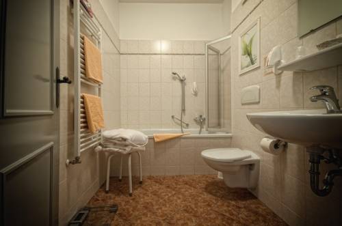 Imagen de la habitación del Hotel Gasthaus and Zur Henne. Foto 5