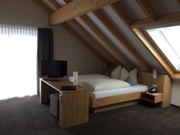Imagen de la habitación del Hotel Gasthaus-Pension zur Linde. Foto 2