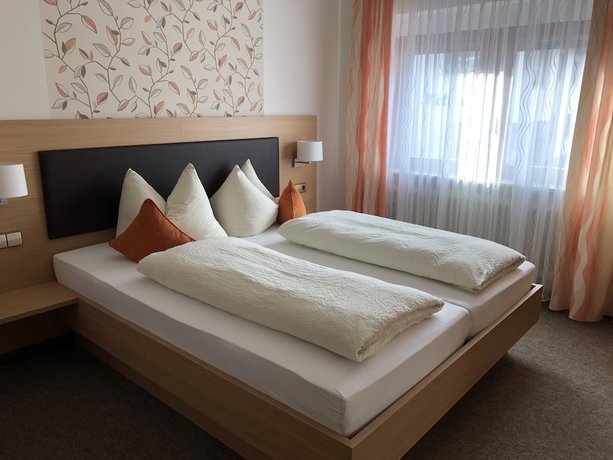 Imagen de la habitación del Hotel Gasthaus-Pension zur Linde. Foto 8