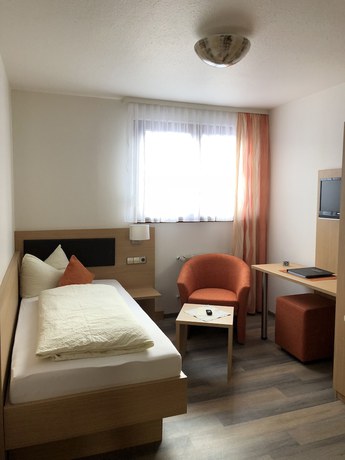 Imagen de la habitación del Hotel Gasthaus-Pension zur Linde. Foto 13