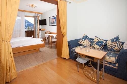 Imagen de la habitación del Hotel Gasthaus-pension Golfvilla. Foto 7