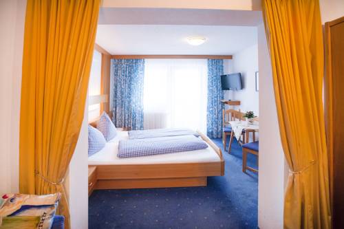 Imagen de la habitación del Hotel Gasthaus-pension Golfvilla. Foto 13