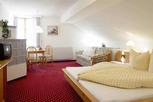 Imagen de la habitación del Hotel Gasthof Adler, Schoppernau. Foto 9