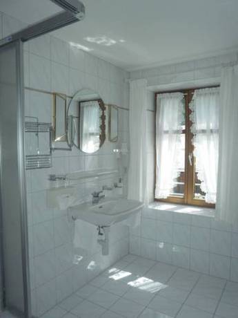 Imagen de la habitación del Hotel Gasthof Adler, Schoppernau. Foto 13