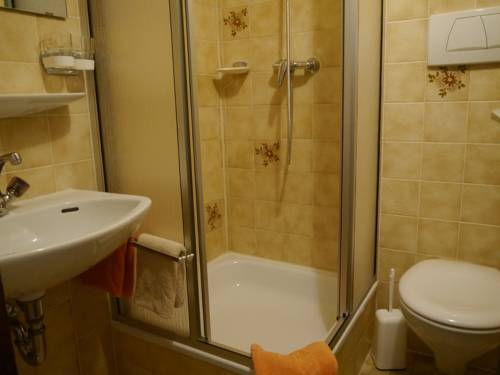 Imagen de la habitación del Hotel Gasthof Baltram. Foto 7