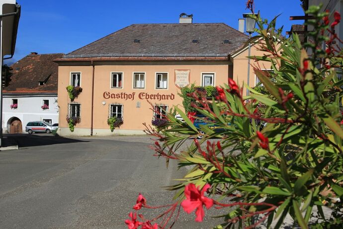 Imagen general del Hotel Gasthof Eberhard. Foto 8