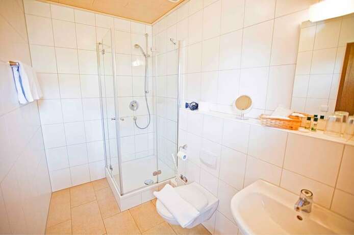 Imagen de la habitación del Hotel Gasthof Engel, Nesselried. Foto 12