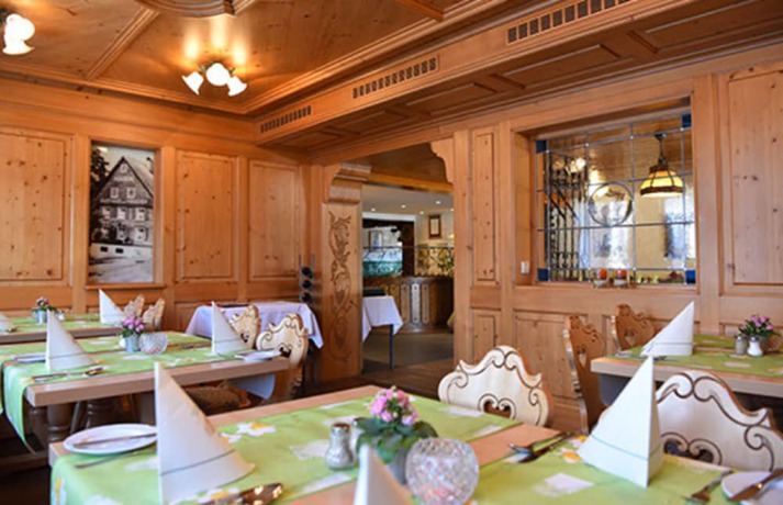 Imagen del bar/restaurante del Hotel Gasthof Hirschen. Foto 3