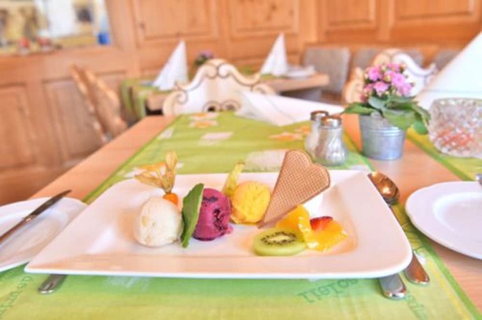 Imagen del bar/restaurante del Hotel Gasthof Hirschen. Foto 6