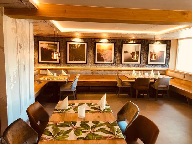 Imagen del bar/restaurante del Hotel Gasthof Hirschen. Foto 9