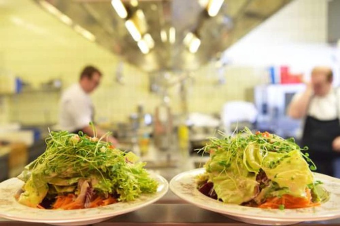 Imagen del bar/restaurante del Hotel Gasthof Hirschen. Foto 10