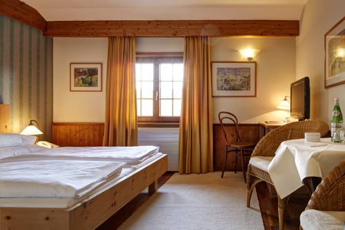 Imagen de la habitación del Hotel Gasthof Hirschen Schwarzenberg. Foto 6