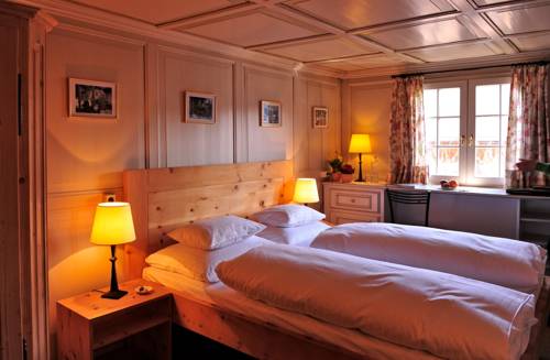 Imagen de la habitación del Hotel Gasthof Hirschen Schwarzenberg. Foto 8