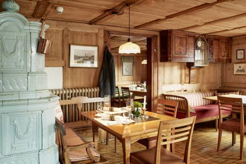 Imagen de la habitación del Hotel Gasthof Hirschen Schwarzenberg. Foto 13
