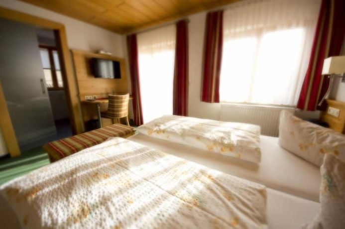 Imagen general del Hotel Gasthof Hirschen-Dorfm&uuml;hle. Foto 6