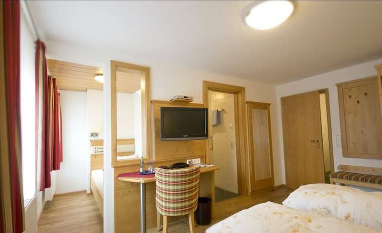 Imagen general del Hotel Gasthof Hirschen-Dorfm&uuml;hle. Foto 16
