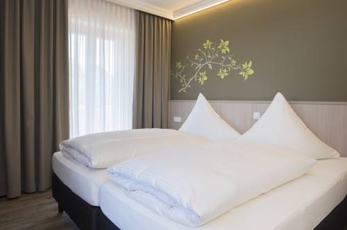 Imagen general del Hotel Gasthof Huber, Ebersberg. Foto 1