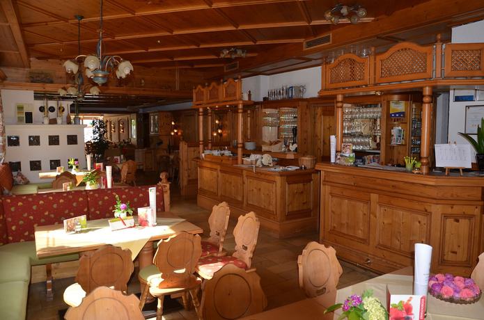 Imagen de los interiores del Hotel Gasthof Krone, Kinding. Foto 20