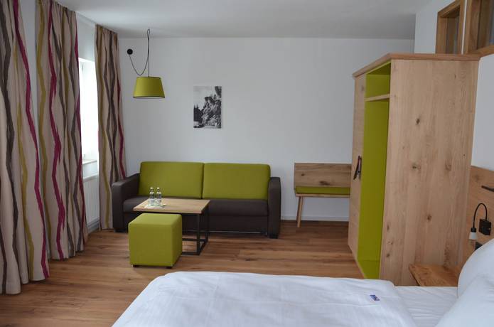 Imagen de la habitación del Hotel Gasthof Krone, Kinding. Foto 6