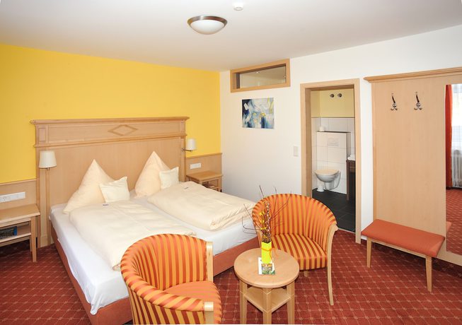 Imagen de la habitación del Hotel Gasthof Krone, Kinding. Foto 9
