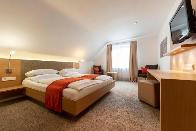 Imagen de la habitación del Hotel Gasthof Krone, Niederstetten. Foto 18